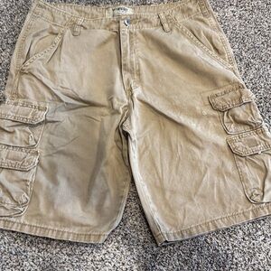 Wrangler Khaki Cargo Shorts MENS SIZE 32 casual comfy cotton golf outdoor hiking